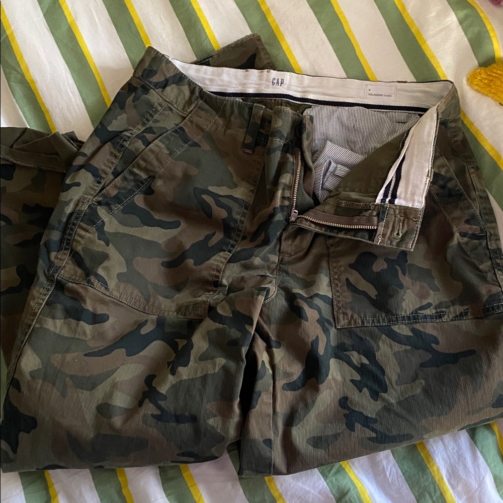 GAP Green Camouflage Pants